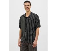 Kurzarmhemd JACK & JONES "JJEJEFF STRIPE RESORT SHIRT SS SN", Damen, Gr. S, N-Gr, schwarz, Web, Obermaterial: 100% Viskose, gestreift, relaxed fit taillenbedeckt, ohne Ausschnitt, gerader Abschluss, H