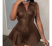 Lässiger Jumpsuit mit umgelegtem Kragen, Knöpfen vorne, ärmellos, mit Rüschensaum, aus schwarzem Kunstleder