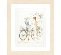 Lanarte Kreuzstich Stickpackungen Gezählter Kreuzstichbilder Set MÄDCHEN AUF DEM FAHRRAD Wanddekoration Handarbeit Set für Erwachsene ca. 39 x 49 cm DIY Deko Bastelset Handwerker Kreative Geschenkset