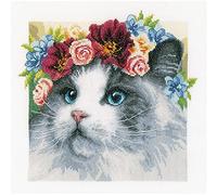 Lanarte Kreuzstich Stickpackungen Gezählter Kreuzstichbilder Set RAGDOLL MIT BLUMENKRANZ Wanddekoration Handarbeit Set für Erwachsene 29 x 29 cm DIY Deko Bastelset Handwerker Kreative Geschenkset