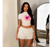 Mehrstufiger fließender kurzer Mini-Rock in Weiß für Damen, passend für einen süßen Urlaubsausflug, Nachmittags-Tee-Empfang, Sommer-Outfit