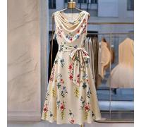 Midi-Kleid in Große Größen mit Blume Muster aus Satin - elegantes Wickelkleid mit Mandarin-Kragen, ärmellos und mit Gürtel