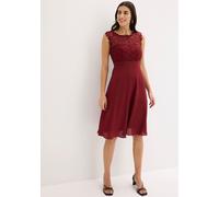 Minikleid BONPRIX "Minikleid mit Spitze", Damen, Gr. 48, N-Gr, rubinrot, Obermaterial: 100% Polyester. Futter: 100% Polyester. Spitze: 100% Polyester, tailliert, Kleider Minikleid, für besondere Anläs