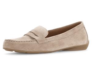 Mokassin GABOR, Damen, Gr. 42, beige, Veloursleder, unifarben, Schuhe Mokassin, Slipper, Bequemschuh, Flats mit modischem Zierriegel, Topseller (66530235-42)