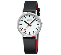 Mondaine Classic Uhr - Nachhaltiges Design, 36mm Edelstahl Gehäuse, veganes Traubenlederarmband, weißes Zifferblatt. Elegant & minimalistisch.