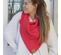 myboshi Häkelset Tuch Livia aus Bamboo, für Anfänger, inkl. Bambusgarn, Häkelnadel, Wollnadeln, Label, 60% Viskose, 40% Baumwolle, Rot (Himbeer) mit Häkelnadel