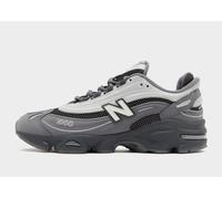 New Balance Sneaker 1000 Unisex Grau/Weiß Wildleder/Mesh Größe 42
