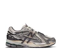 New Balance 1906A "Silver Metallic" - Size: 42.5 grey