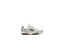 New Balance 204L Silber/Schwarz/Weiss 44.5