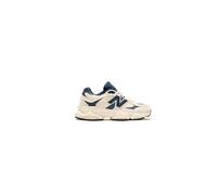New Balance 9060 Blau/Weiss 37