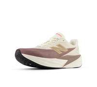 New Balance Damen FuelCell Rebel V5 Straßen-Laufschuh, Beige, 41 EU