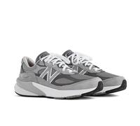New Balance Damen Made in USA 990v6 in Grau/Weiß, Wildleder/Mesh, Größe 37.5