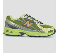 New Balance Sneaker 740 in Grün 43