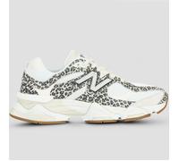 New Balance Sneaker 9060 in Beige 37