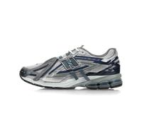 New Balance Sneaker U19064F6 – Veloursleder, Logo-Details – Unisex Grau/Navy Größe 44