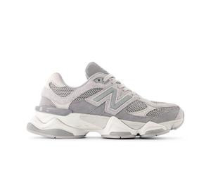 New Balance Unisex 9060 in Grau, Wildleder/Mesh, Größe 42