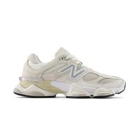 New Balance Unisex 9060 in Weiß/Grau/Beige, Wildleder/Mesh, Größe 40.5
