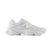 New Balance Unisex 9060 in Weiß, Wildleder/Mesh, Größe 40.5