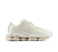 New Balance Unisex Abzorb 2000 in Beige/Weiß/Grau, Synthetik, Größe 39.5