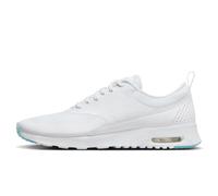 Nike Air Max Damen Schuhe Thea (FJ9302-104, White/White-Blue Tint), Weiß/Weiß-Blau-Tönung, 42 EU