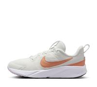 Nike Boy's Unisex Kids Star Runner 4 Nn (Gs) Sneaker Child, Summit White Apricot Agate WHI, 32 EU