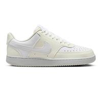 NIKE Court Vision Low-Top Sneaker Damen 005 - soft pearl/white 37.5