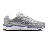 NIKE Damen Freizeitschuhe W P-6000 (BV1021) 38 ½ METALLIC SILVER/WORLD INDIGO-WHITE- 014