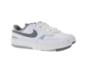 NIKE Gamma Force Damen Sneaker mit Textur-Overlays Echtleder-Schuhe DX9176 109 Weiß/Grau 36 1/2