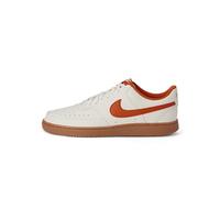 Nike Herren Court Vision Lo Sneaker, Sail/Campfire Orange/Gum Med B, 44