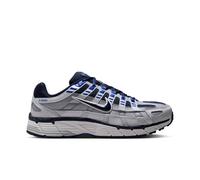 NIKE P-6000 Herren | WOLF GREY/BLUE ECLIPSE-SUMMIT |