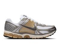 NIKE Herren Freizeitschuhe ZOOM VOMERO 5 (FJ4151) 42 MTLC PEWTER/MEDIUM ASH-PARACHUTE BE