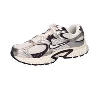 Sneaker NIKE SPORTSWEAR "V5 RNR", Herren, Gr. 43, phantom, phantom, moon particle, Synthetik, Textil, Schuhe Sneaker, inspiriert vom Design des Y2K Nike Vomero 5 (27546412-43) phantom, phantom, moon p