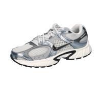 Nike Herren Sneaker V5 RNR HJ5228-014 45 Photon Dust/DK Smoke Grey/Smoke Grey