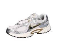 Nike Herren Sneaker V5 RNR HJ5228-102 43 White/Medium Ash-Parachute Bei