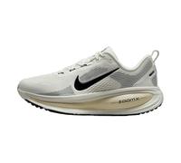 Nike HM6804-101 Vomero 18 Herren White/Obsidian-MTLC COOL Grey EU 38