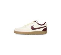 NIKE Court Vision Low Sneaker Herren 101 - sail/burgundy crush-lt khaki 40