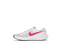 NIKE Men's Revolution 8Sneaker
