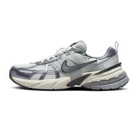 Nike Nike V2k Run Damen-Sneaker, Pure Platinum/Metallic Cool Grey/Wolf Grey, 36.5 EU