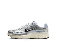 Nike CD6404-105 P-6000 Herren White/Black-METALLIC Silver-FLT Silver EU 40.5