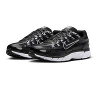 NIKE P-6000 Sneaker Herren 026 - black/black-white-metallic silver 42