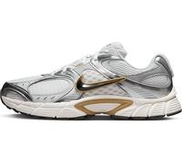 Nike Schuh Nike V5 RNR Schuh (Herren), White/Medium Ash-Parachute Beige, HJ5228-102, 38.5 EU (6 US)