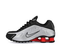 Nike Shox R4 Silber in Größe 40
