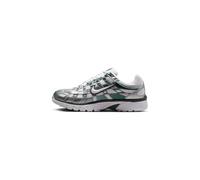 Nike Sportswear Damen Sneaker P-6000, weiss / grün, Gr. 39EU