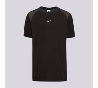 NIKE T-SHIRT K NSW CITY UTILITY SS TOP EU:137-147 Schwarz