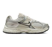 Nike V5 RNR Damen Freizeitschuhe, weiß, Größe 35 ½ 35 ½