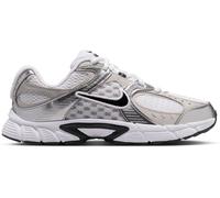 NIKE V5 RNR (GS) WHITE/BLACK-VAST GREY-COLLEGE 40