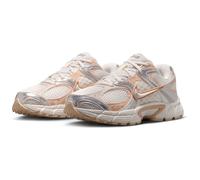 NIKE V5 RNR Sneaker Damen 012 - phantom/phantom-chalk-shimmer 42