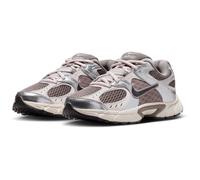 NIKE V5 RNR Sneaker Kinder 200 - cave stone/black-college grey-vast grey 36.5
