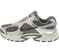 Nike V5 RNR Sneaker low GrauGrau / 44,5