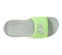 Nike Damen Badeschlappen Victori One CN9677-010 42 Light Silver-Bare